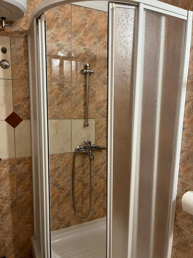 Apartman Gorana With Swimming Pool Jelsa  Exterior photo