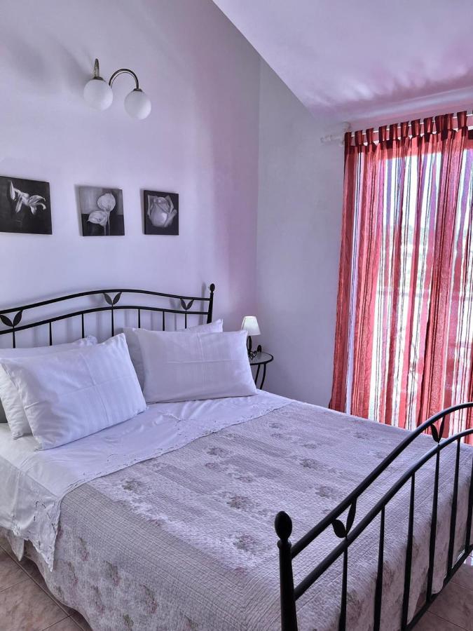 Apartman Gorana With Swimming Pool Jelsa  Exterior photo